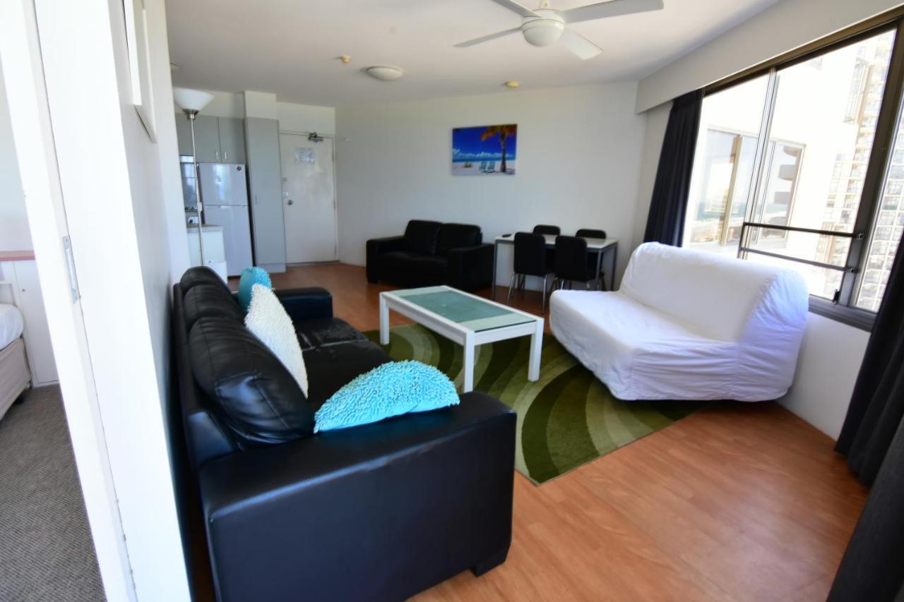 Surfers Holiday Apartments โกลด์โคสต์ ภายนอก รูปภาพ