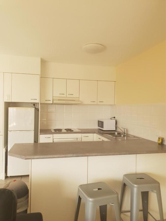 Surfers Holiday Apartments โกลด์โคสต์ ภายนอก รูปภาพ